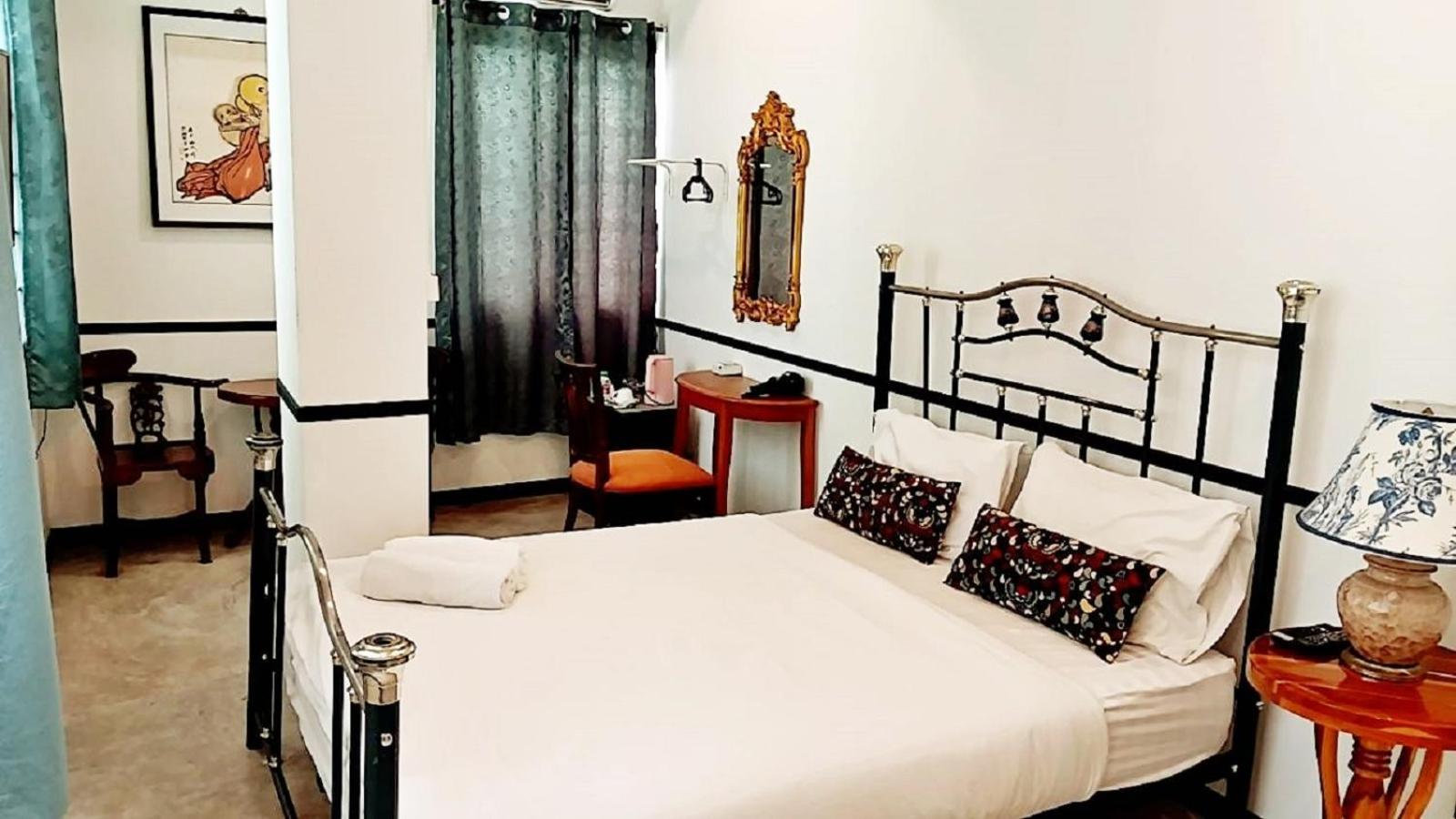 The Character Yaowarat V เดอะ คาแรคเตอร์ เยาวราช 3 Apartment Bangkok Exterior photo